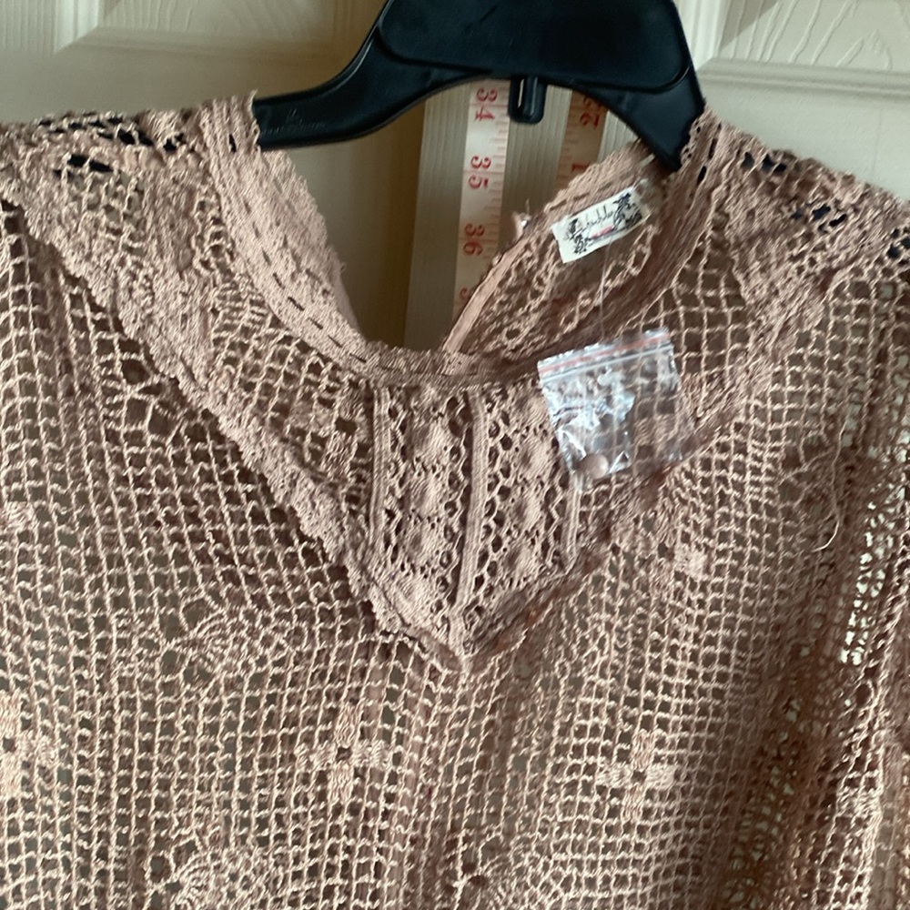Free People NWT ONLT THE BEST Boho Floral Crochet Bodysuit Size large - Picture 8 of 16